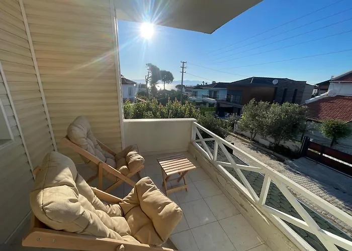 Old House With Pool Çeşme